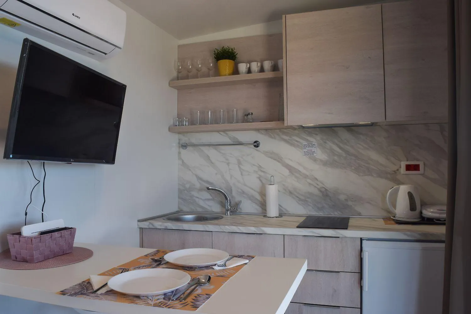Glamping Tents And Mobile Homes Trasorka Veli Lošinj