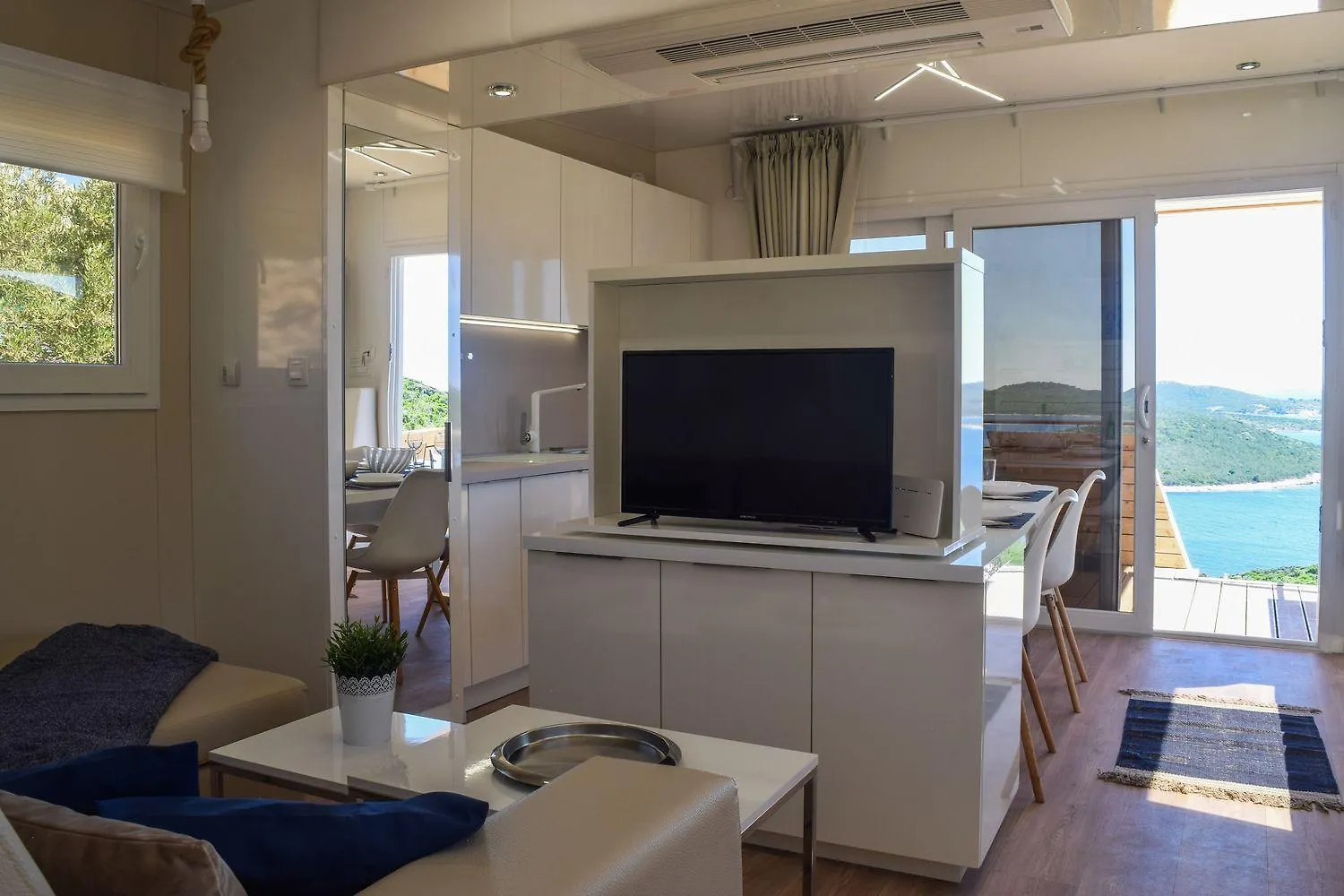 Glamping Tents And Mobile Homes Trasorka Veli Lošinj 0*,