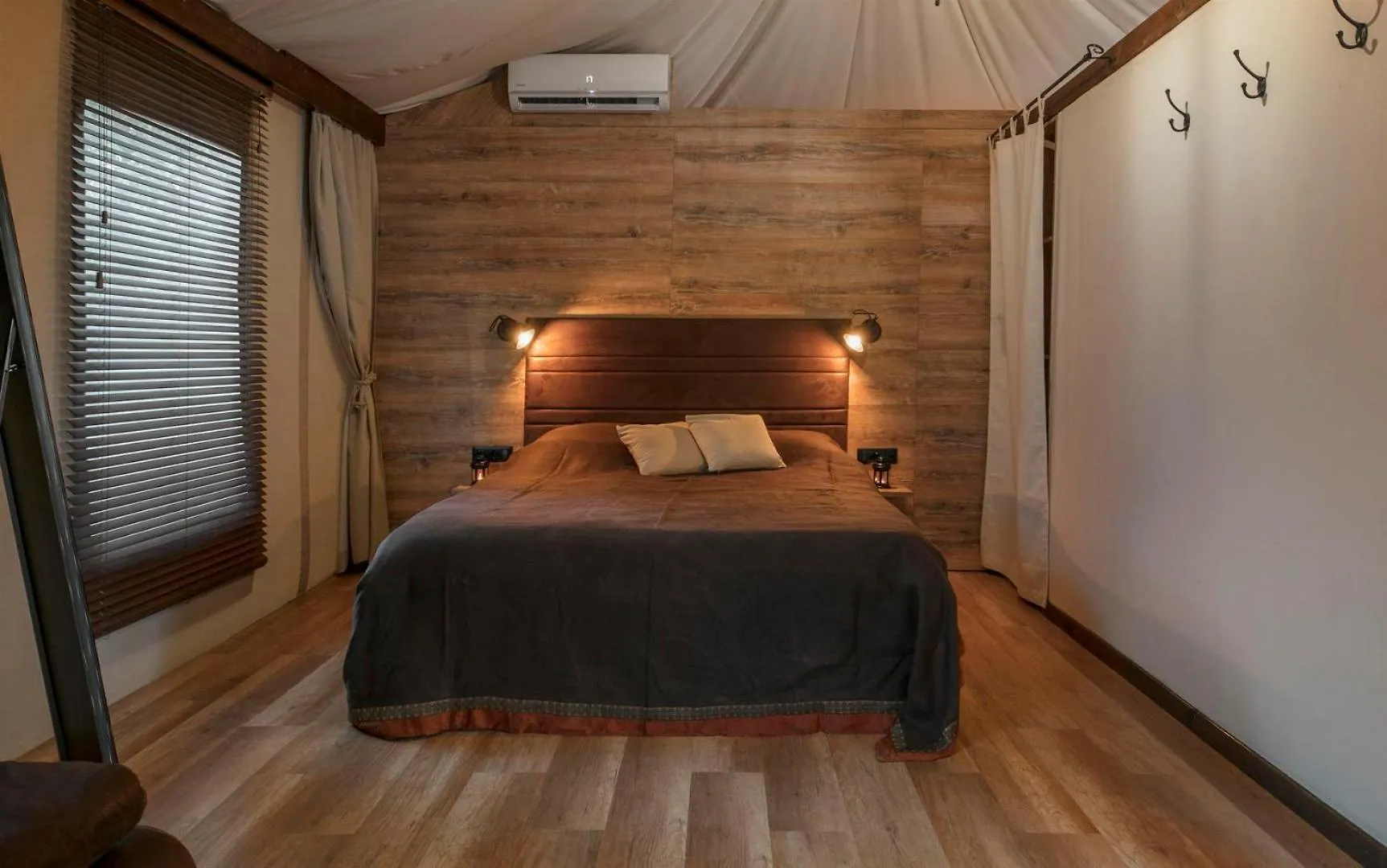 Kemping Glamping Tents And Mobile Homes Trasorka Veli Lošinj