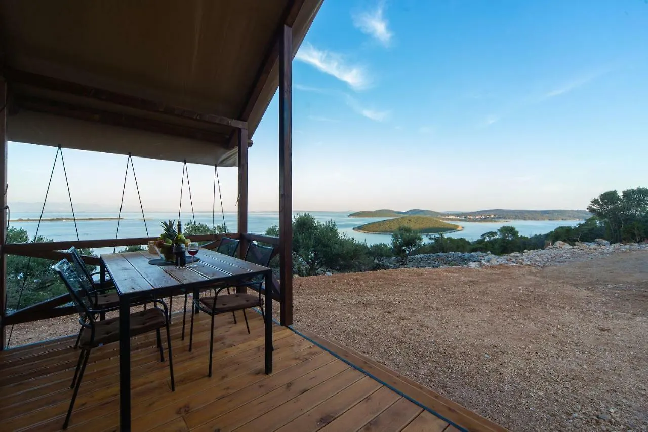 Glamping Tents And Mobile Homes Trasorka Veli Lošinj